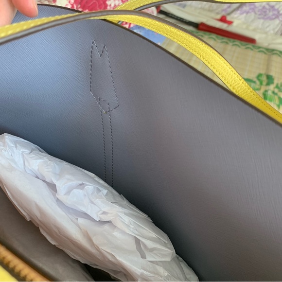 Brand new Tory Burch tote, new without tag. - Picture 7 of 8
